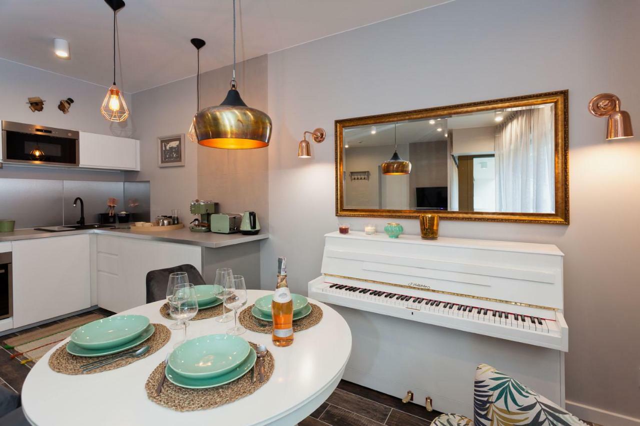 City Of The Kings Piano Apartment Krakow Exterior photo